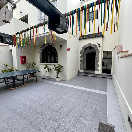 Casaroma Hostels Ліма Екстер'єр фото