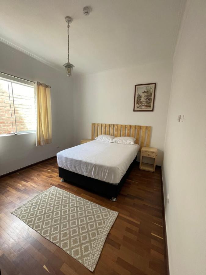 Casaroma Hostels Ліма Екстер'єр фото