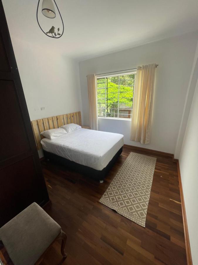 Casaroma Hostels Ліма Екстер'єр фото